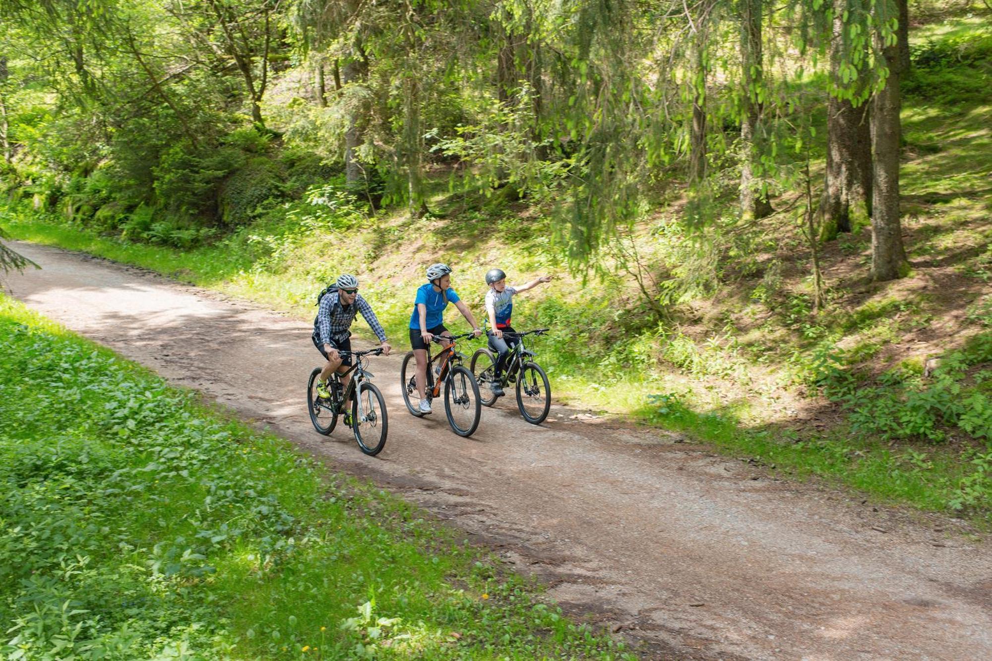 Gasthaus Zum Kreuz Grafenhausen Esterno foto